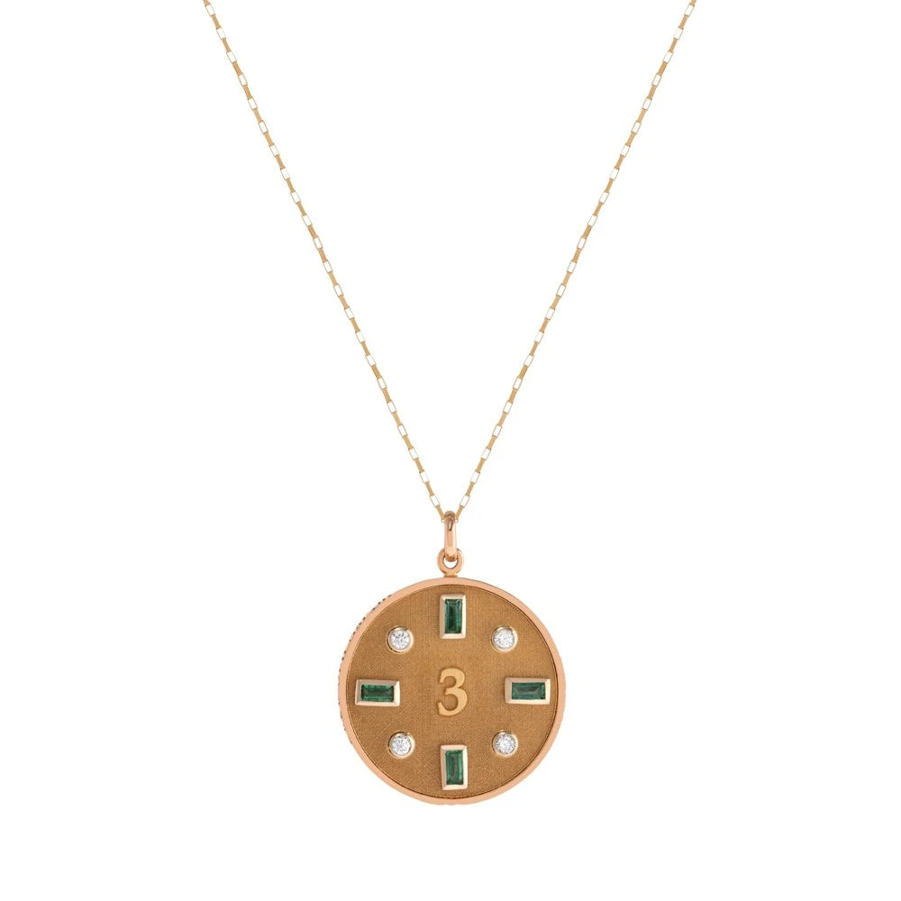 PINGENTE MEDALHA PERSONALIZADO COM ESMERALDA E DIAMANTE