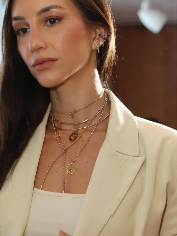 COLAR FIO CORDA COM CANUTILHO