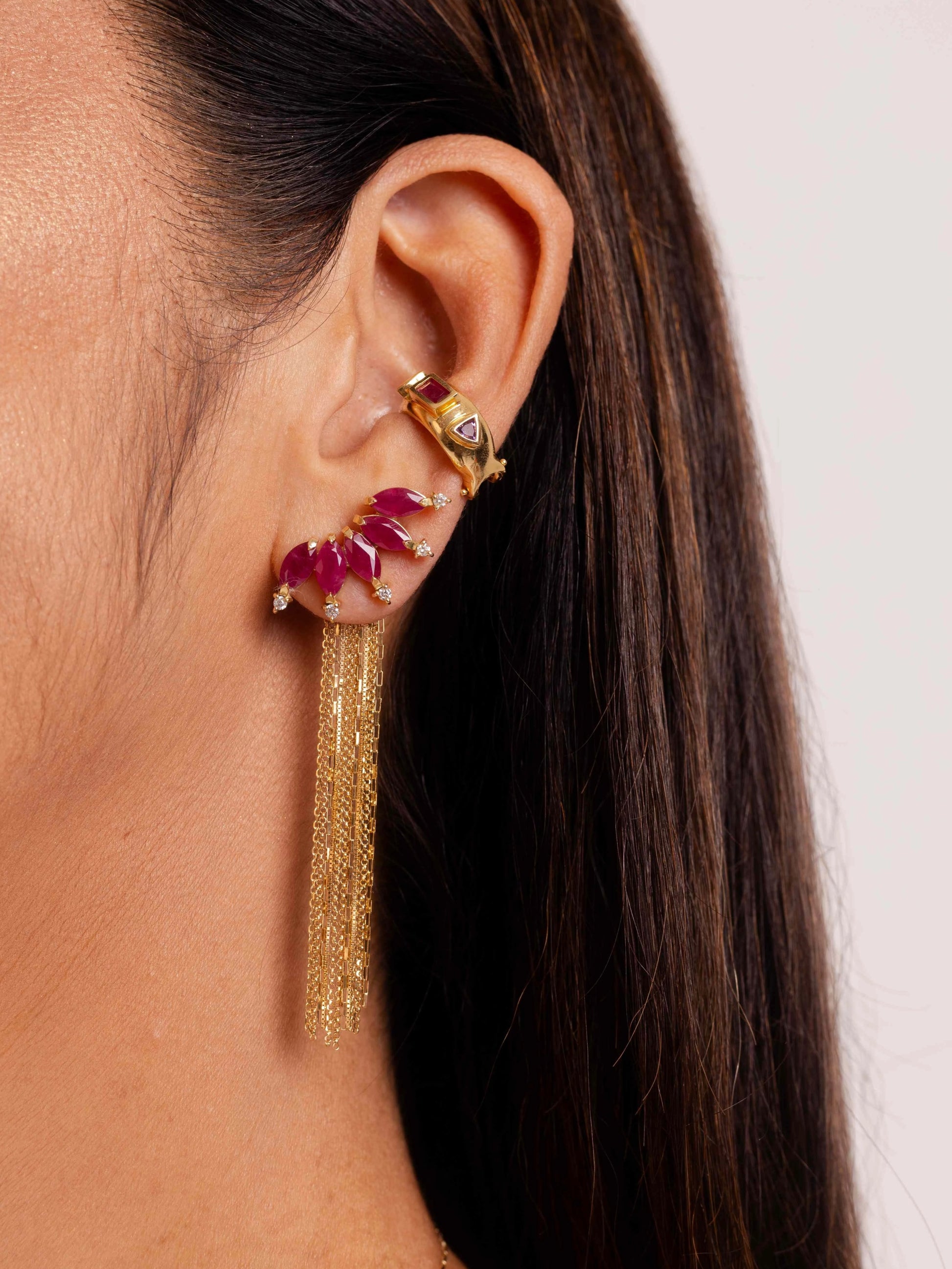 BRINCO EARCUFF RUBIS