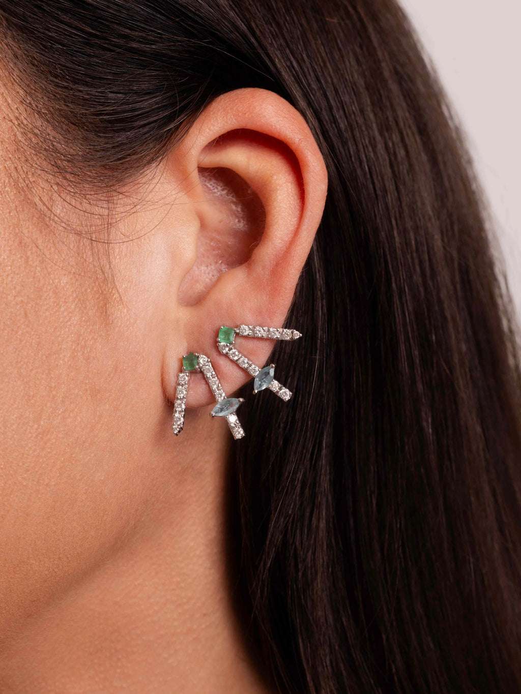 BRINCO PALITO DUPLO ESMERALDA, APATITA E DIAMANTES