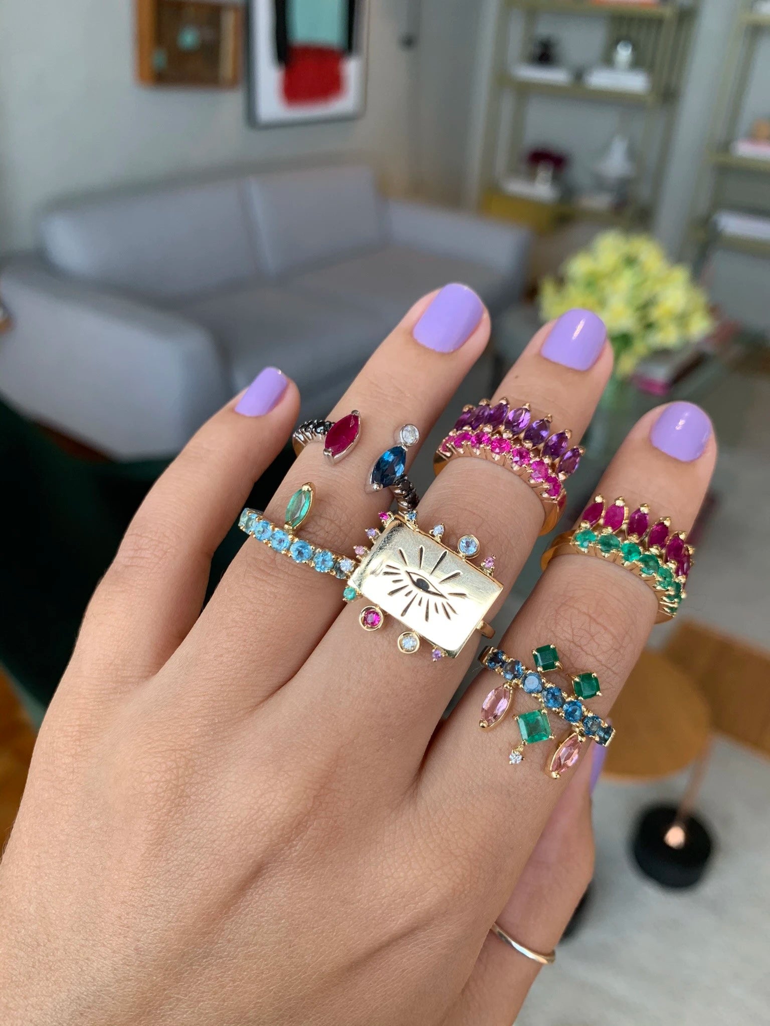 ANEL COM GEMAS E NAVETE