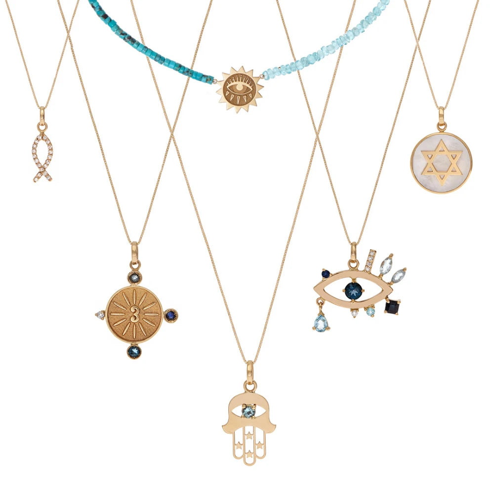 PINGENTE MÃO DE HAMSÁ COM GEMA CENTRAL