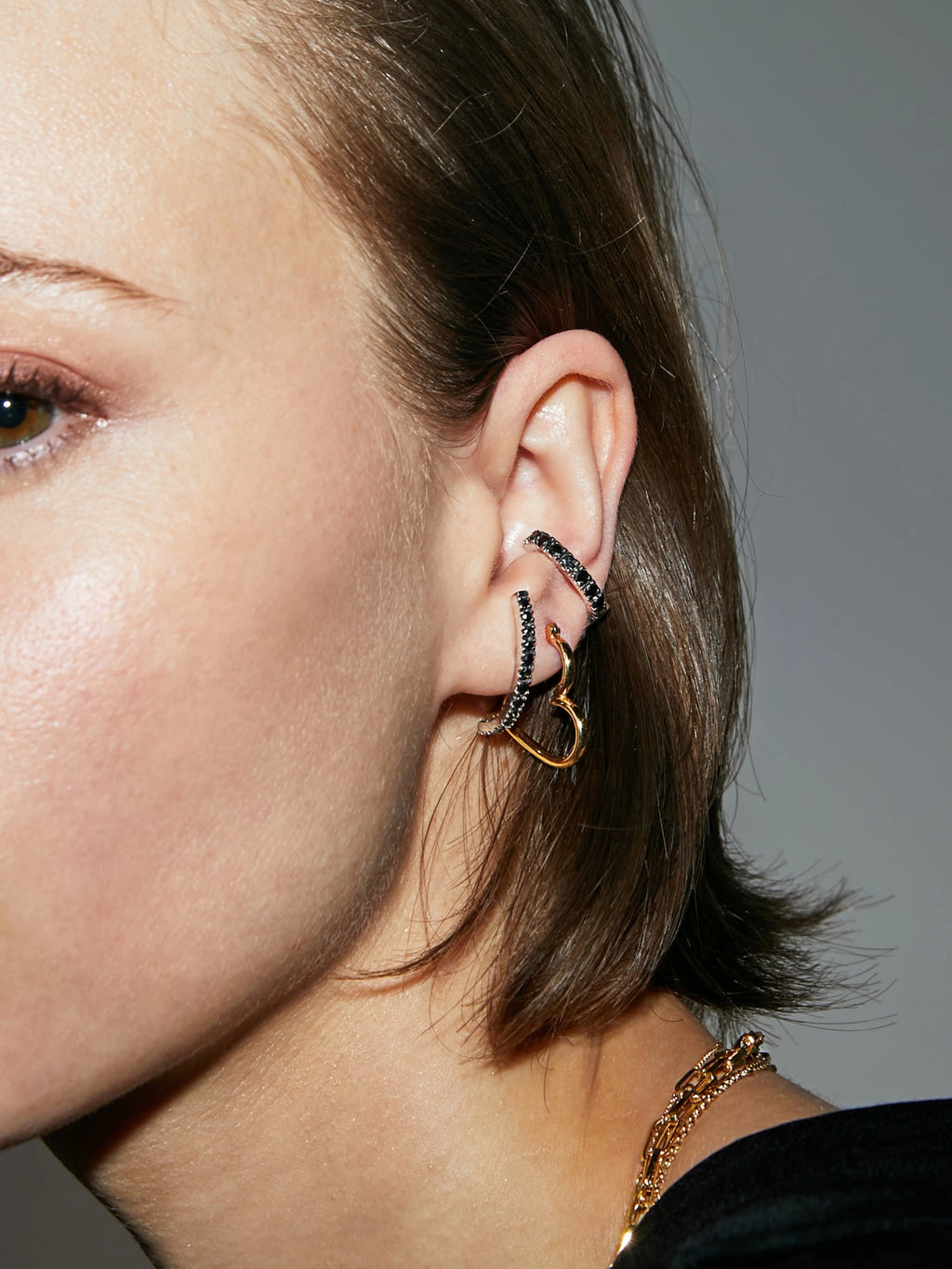 BRINCO CÔNCAVO DIAMANTE NEGRO