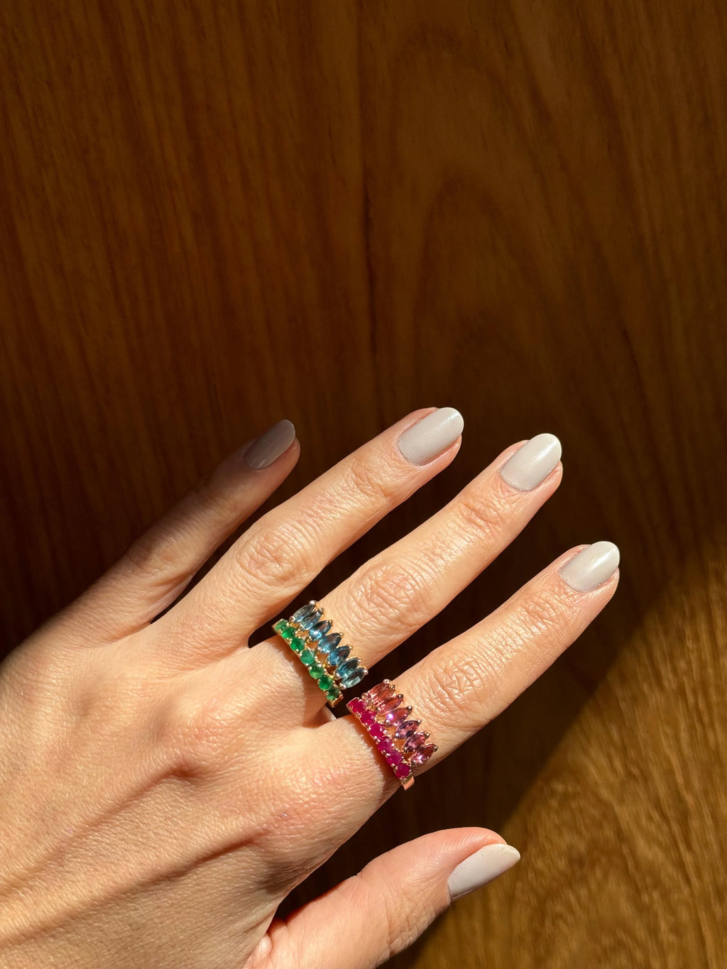 ANEL COCAR TOPÁZIO LONDON E ESMERLDA