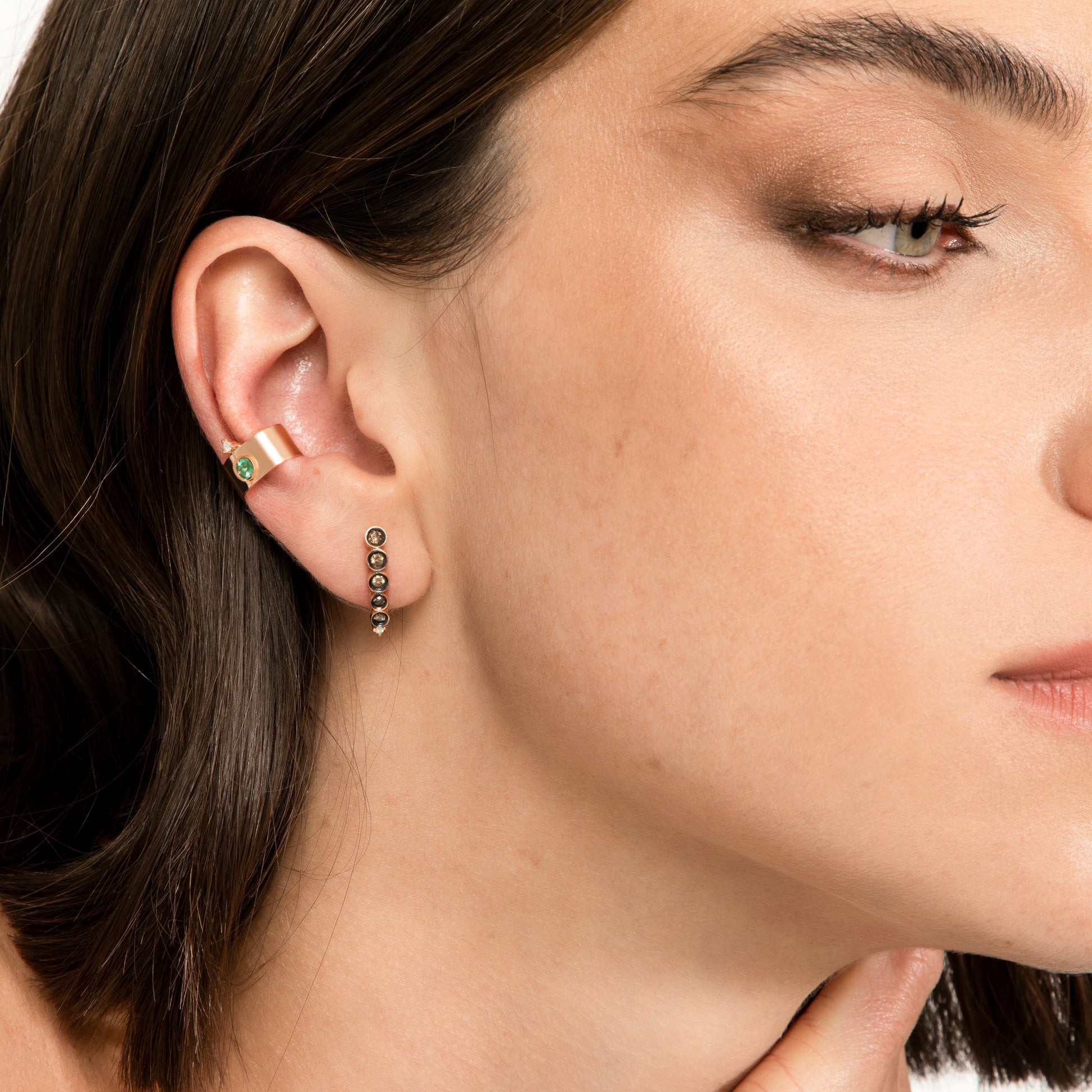 PIERCING COM DIAMANTE E GEMA