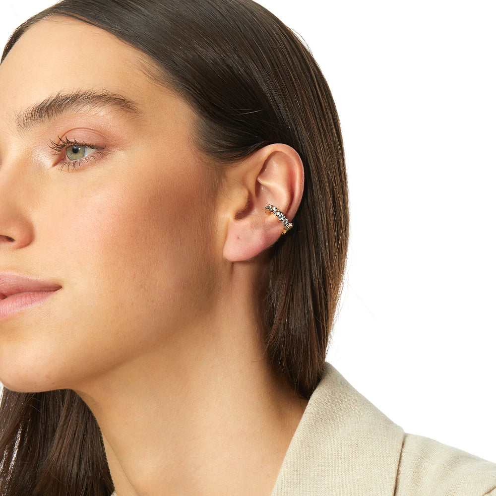 PIERCING COM TOPÁZIO SKY