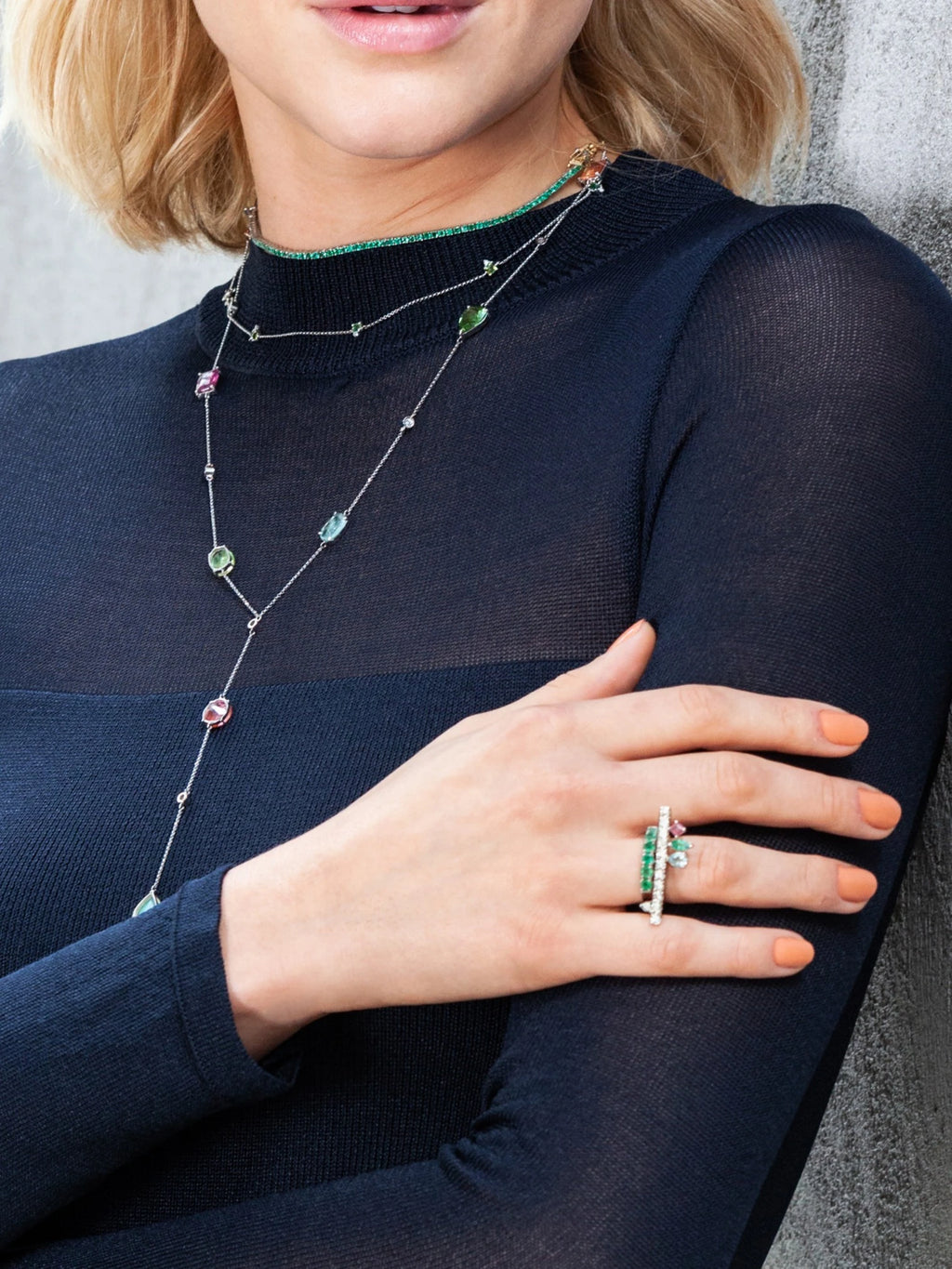 ANEL PALITO COM DIAMANTE, TURMALINA ROSA, ESMERALDA E ÁGUA MARINHA