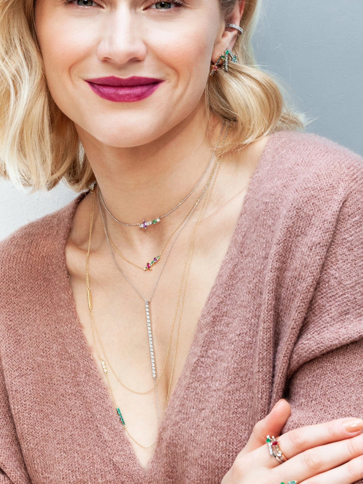 COLAR DIAMANTE, AMETISTA E ESMERALDA