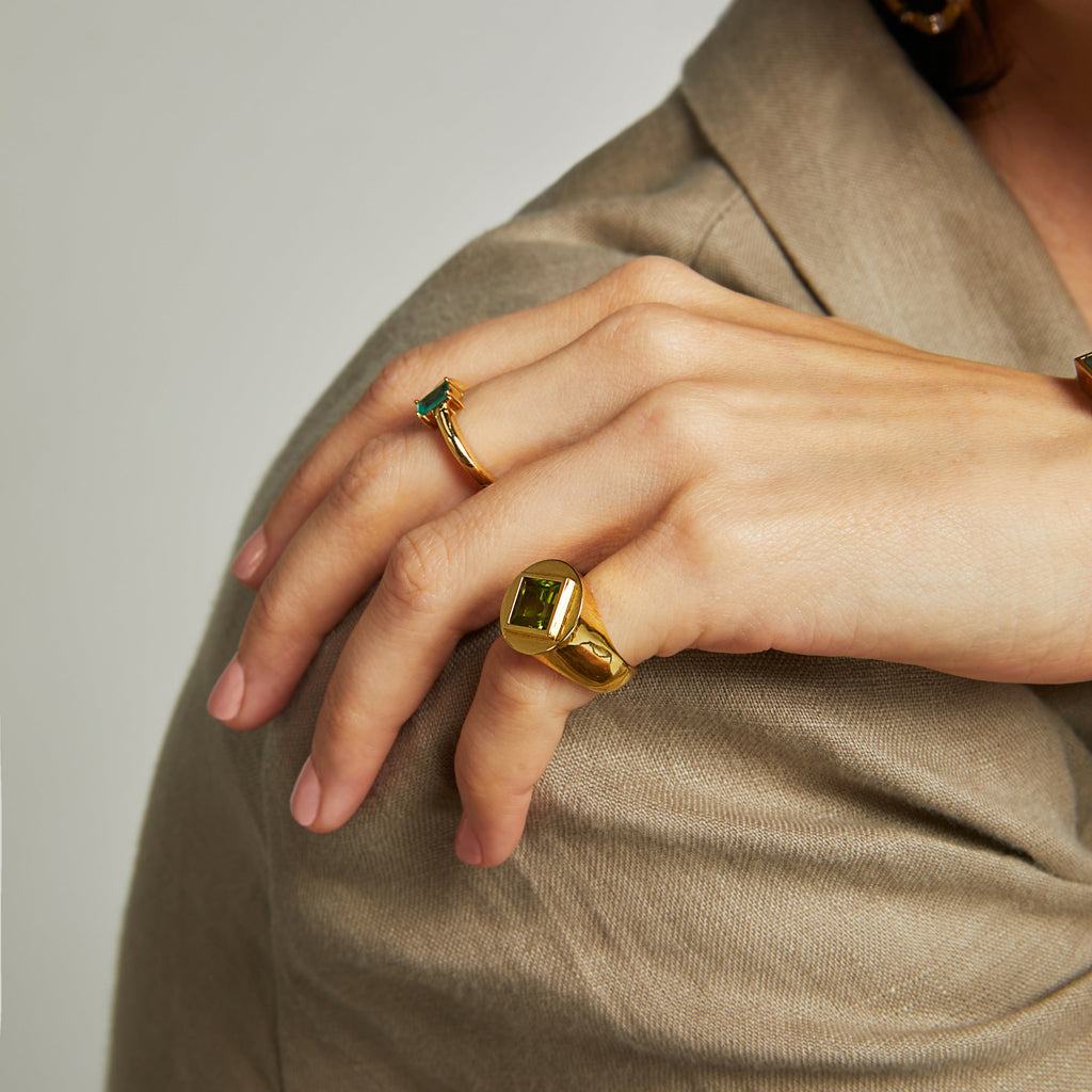 ANEL DEDINHO COM PERIDOTO