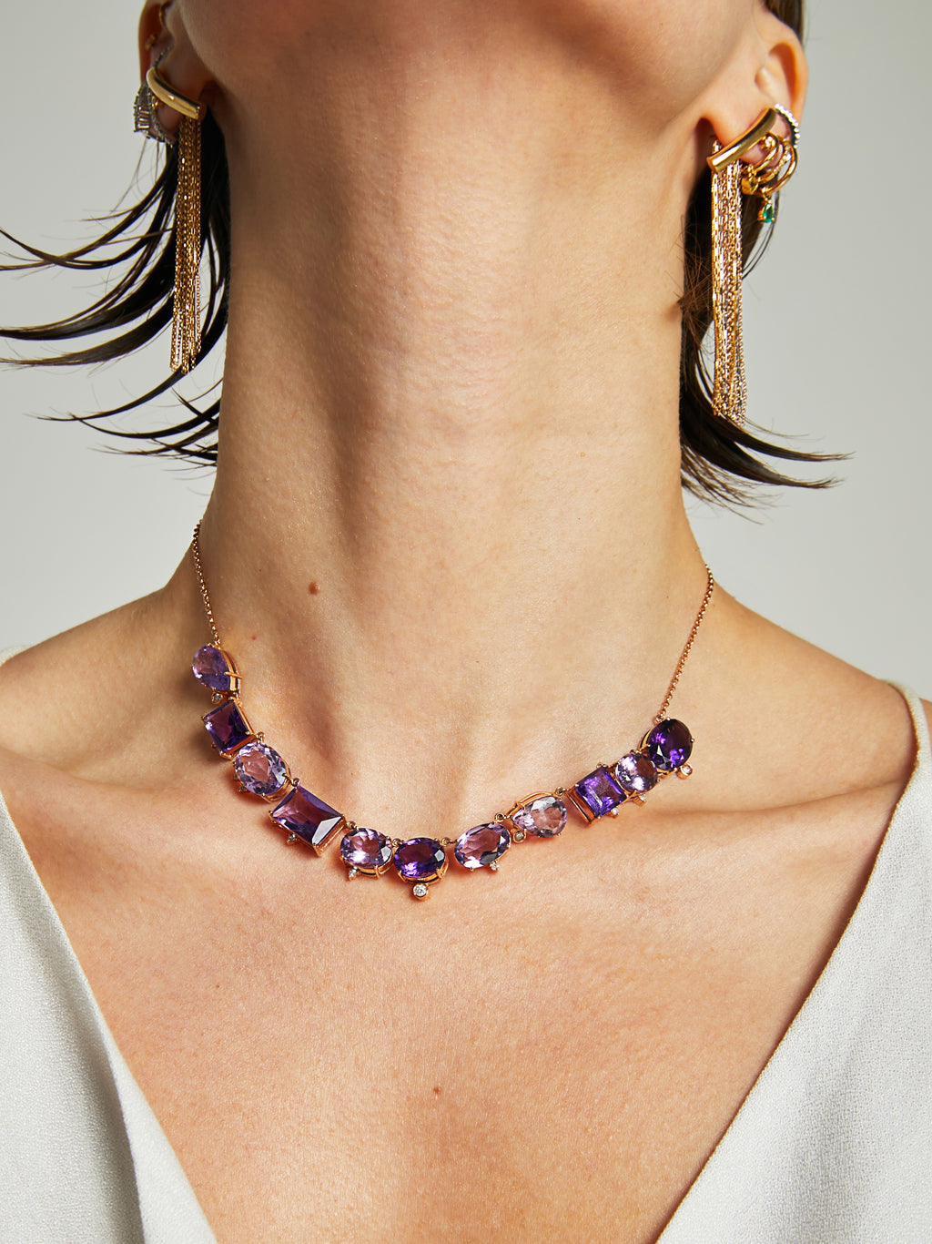 COLAR COM AMETISTAS E DIAMANTES