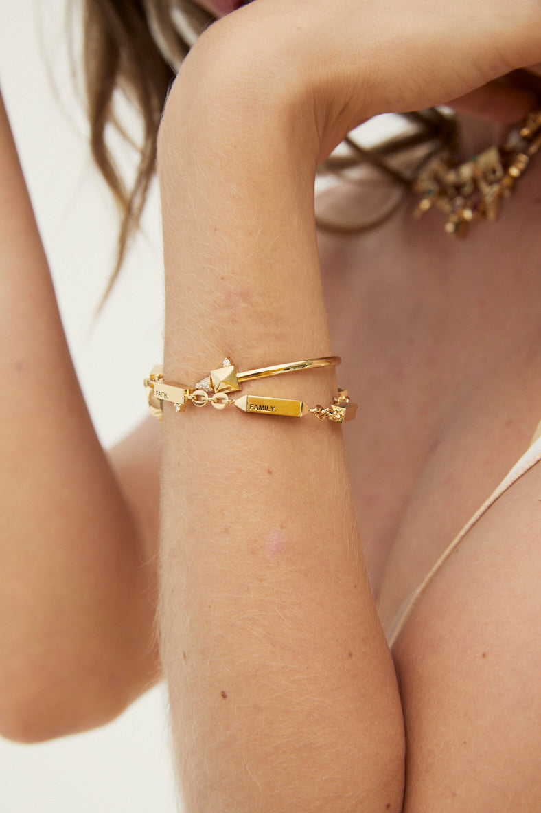 PULSEIRA CANUTILHOS COM ESCRITAS