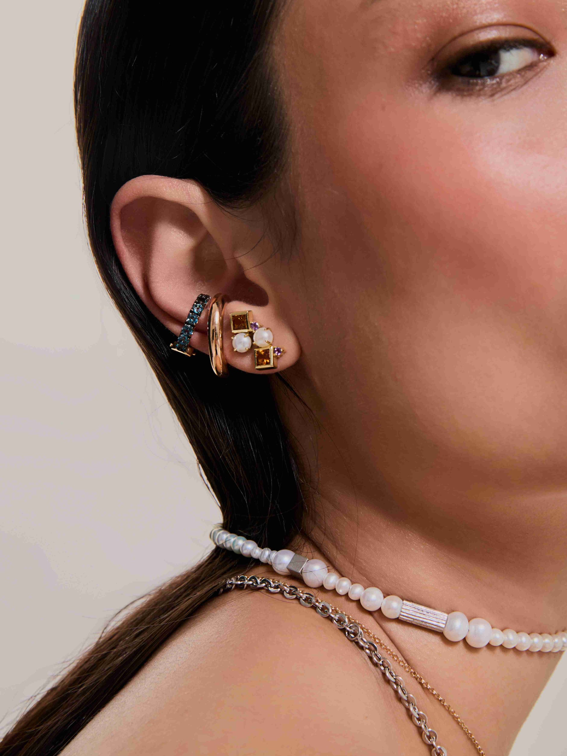 PIERCING COM TOPÁZIO LONDON