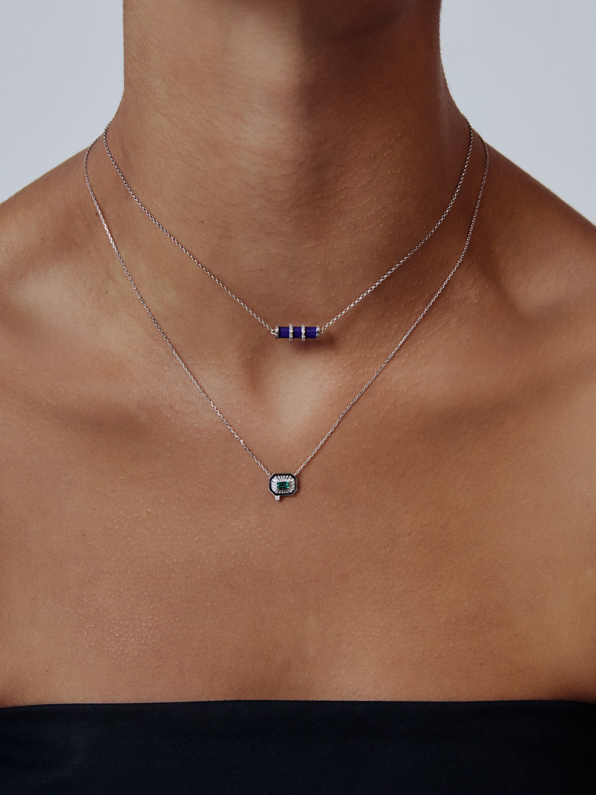 COLAR COM SEPARADORES LÁPIS LAZÚLI