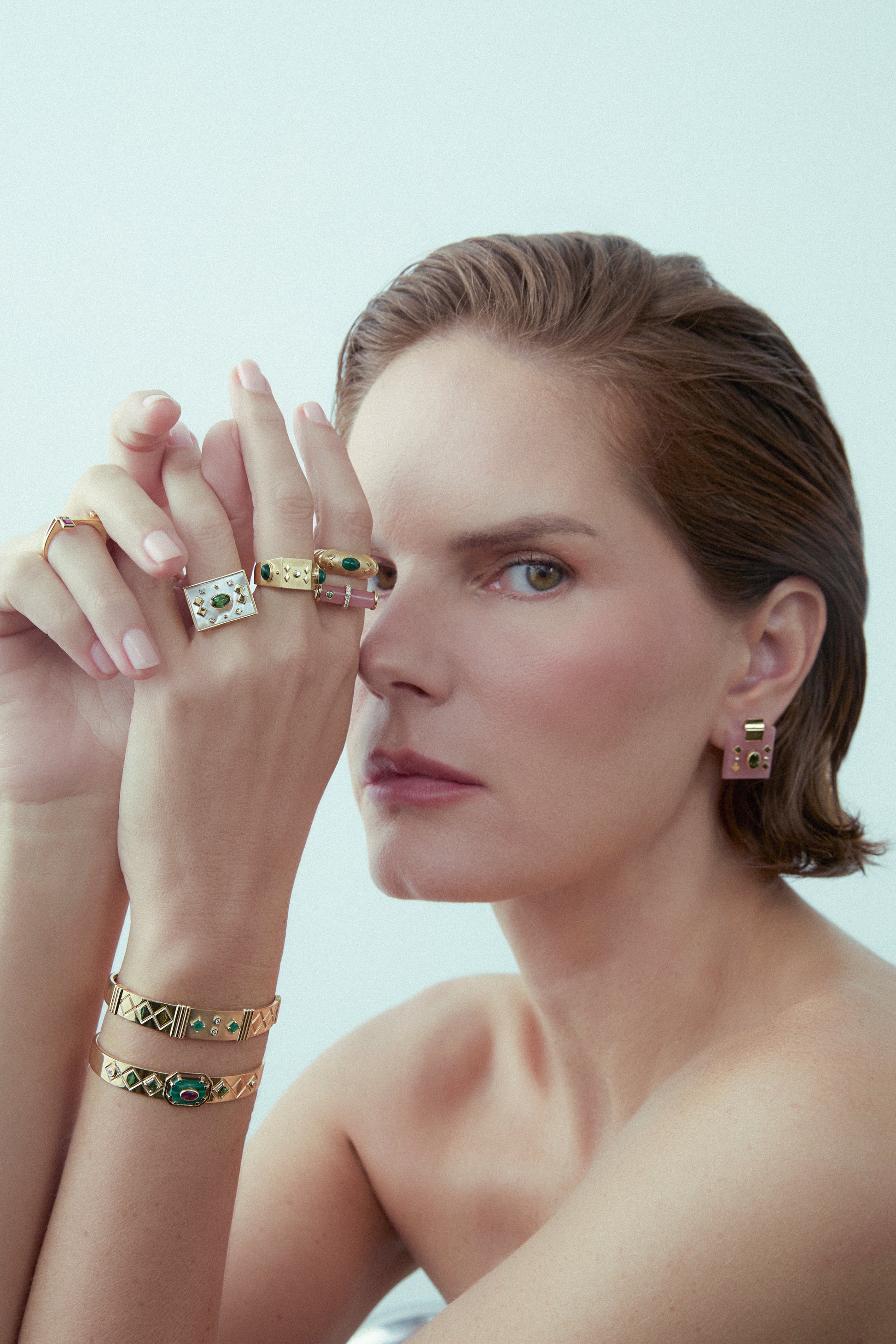 BRACELETE COM ESMERALDAS E DIAMANTES