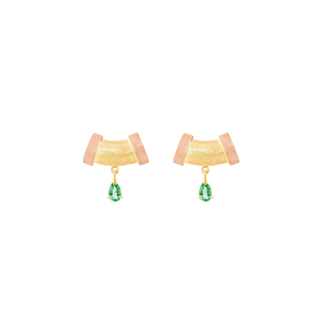 BRINCO CURVO COM ESMERALDA