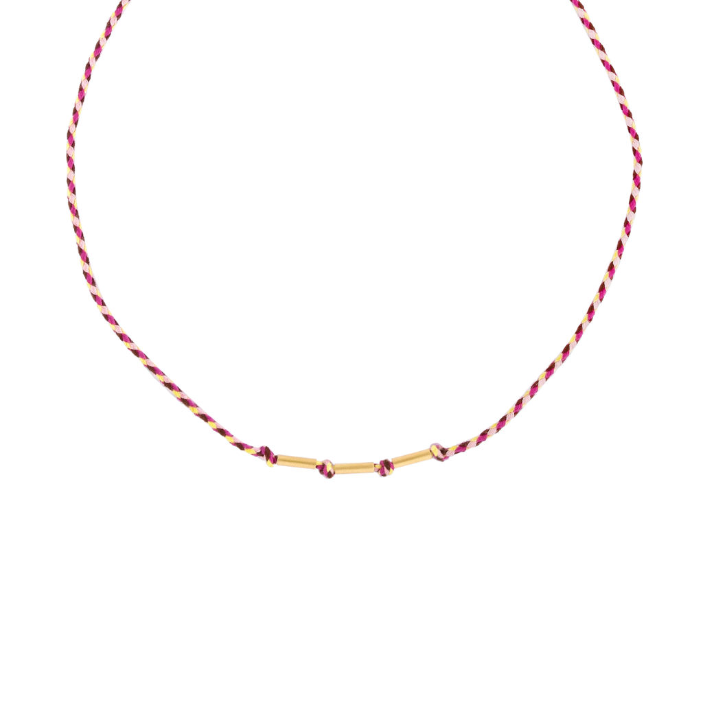 PULSEIRA FIO DE CORDA COM 3 CANINHOS DE OURO