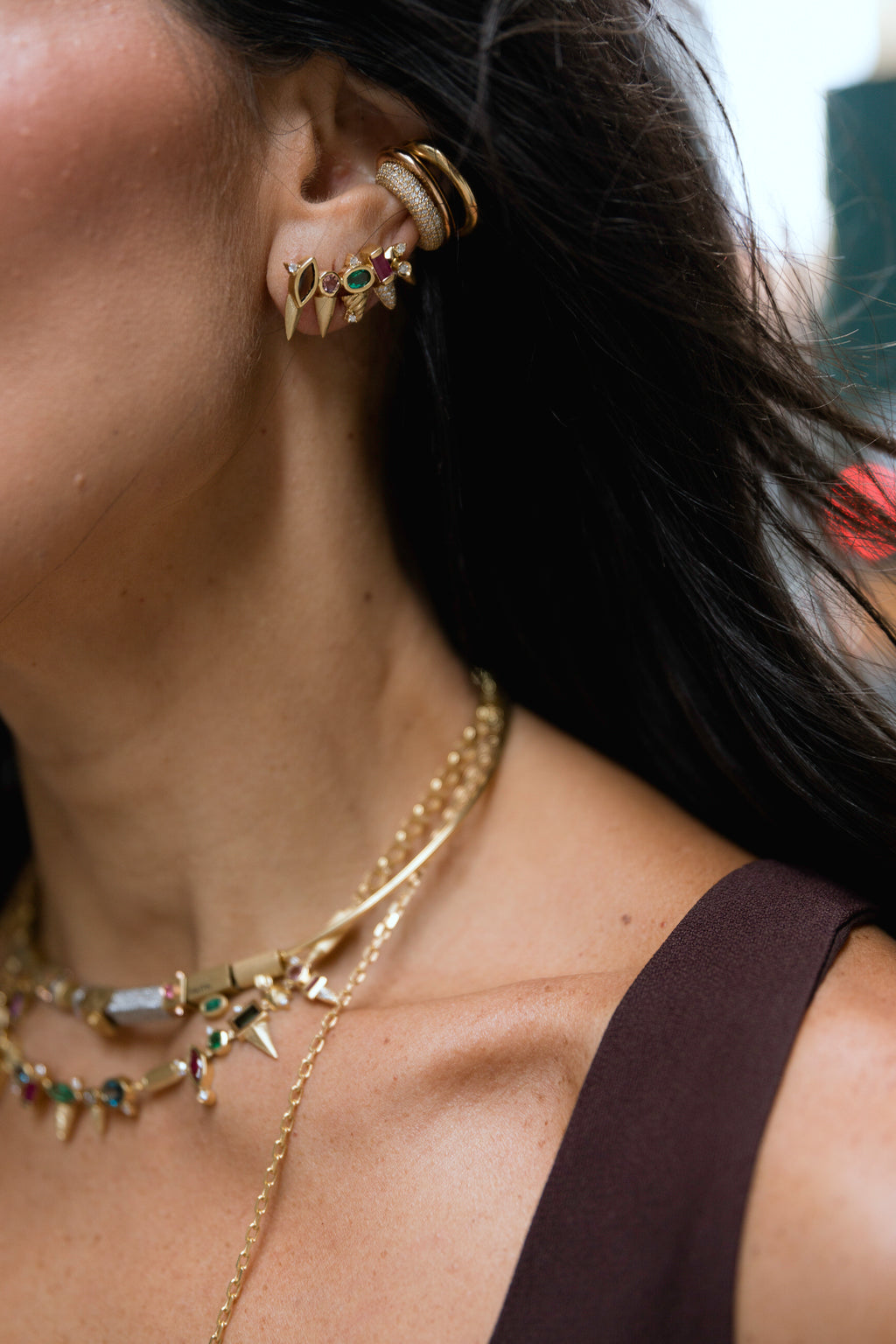 BRINCO EARCUFF COM MULTIGEMAS