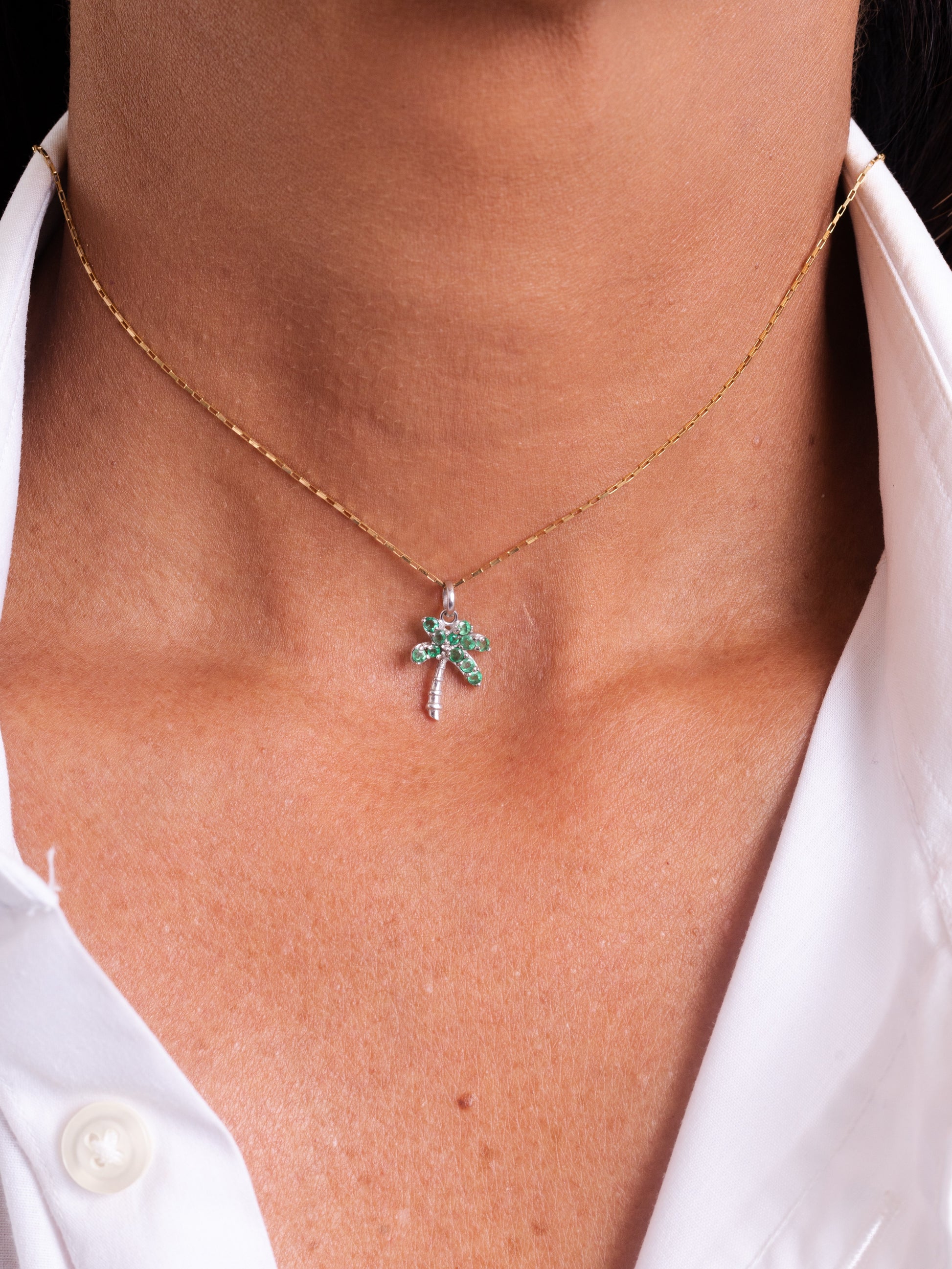 PINGENTE COQUEIRO COM ESMERALDAS