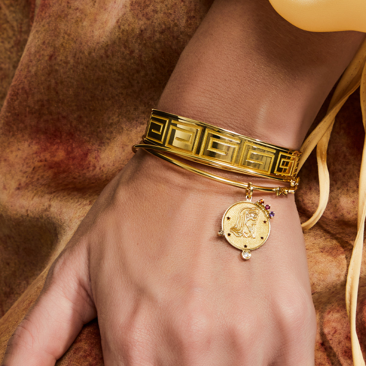 PINGENTE MOEDA DEUSA HERA