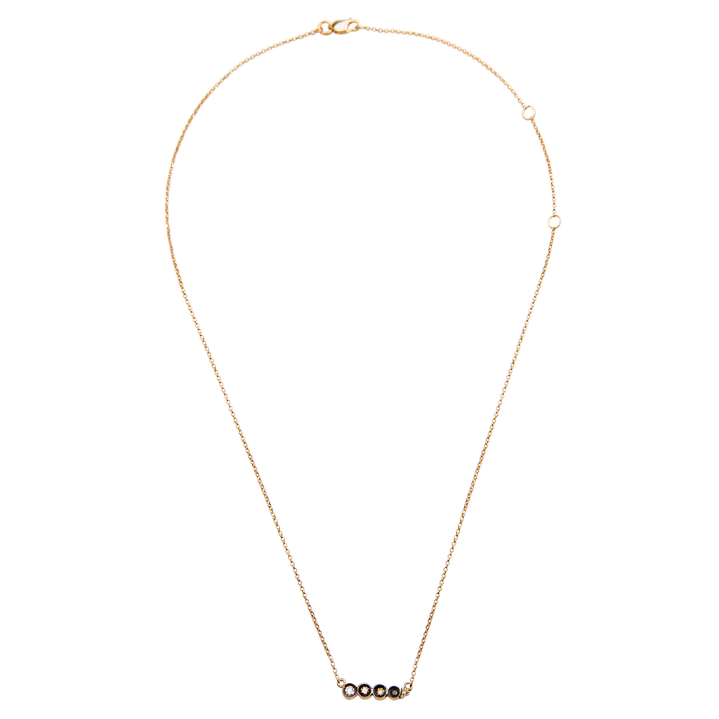 COLAR CHOKER COM DIAMANTES BRANCO, CHOCOLATE E NEGRO