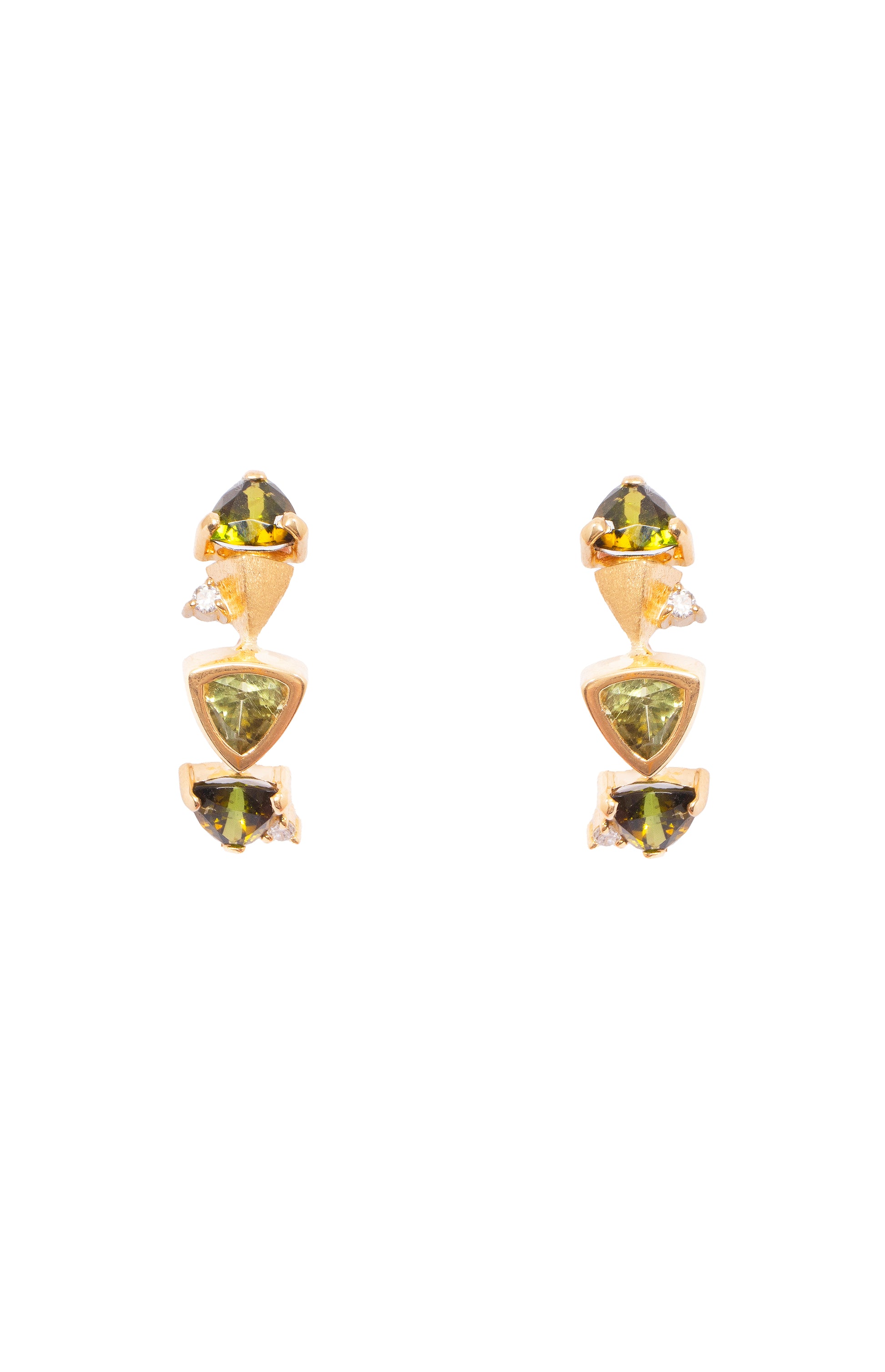 BRINCO CÔNCAVO COM TURMALINA E ESMERALDA