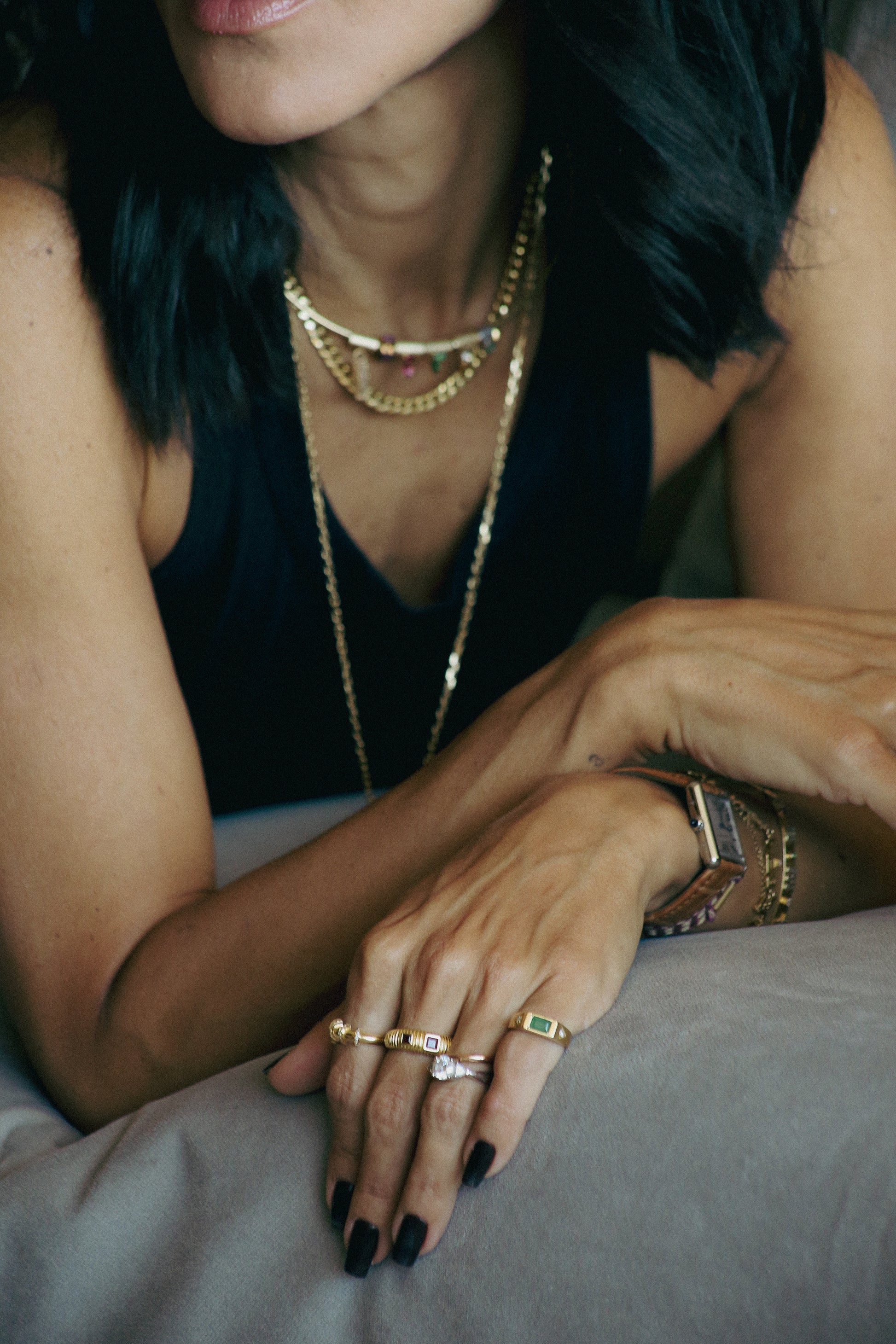 ANEL COM ESMERALDA E DIAMANTES