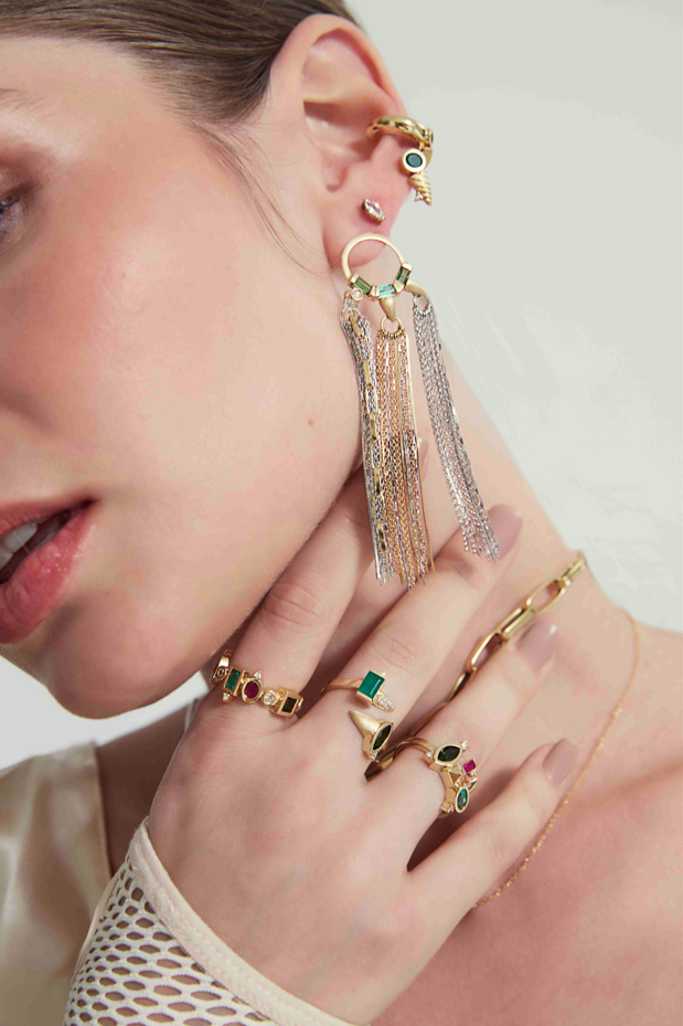 BRINCO ARGOLA COM TURMALINA, ESMERALDA E DIAMANTE