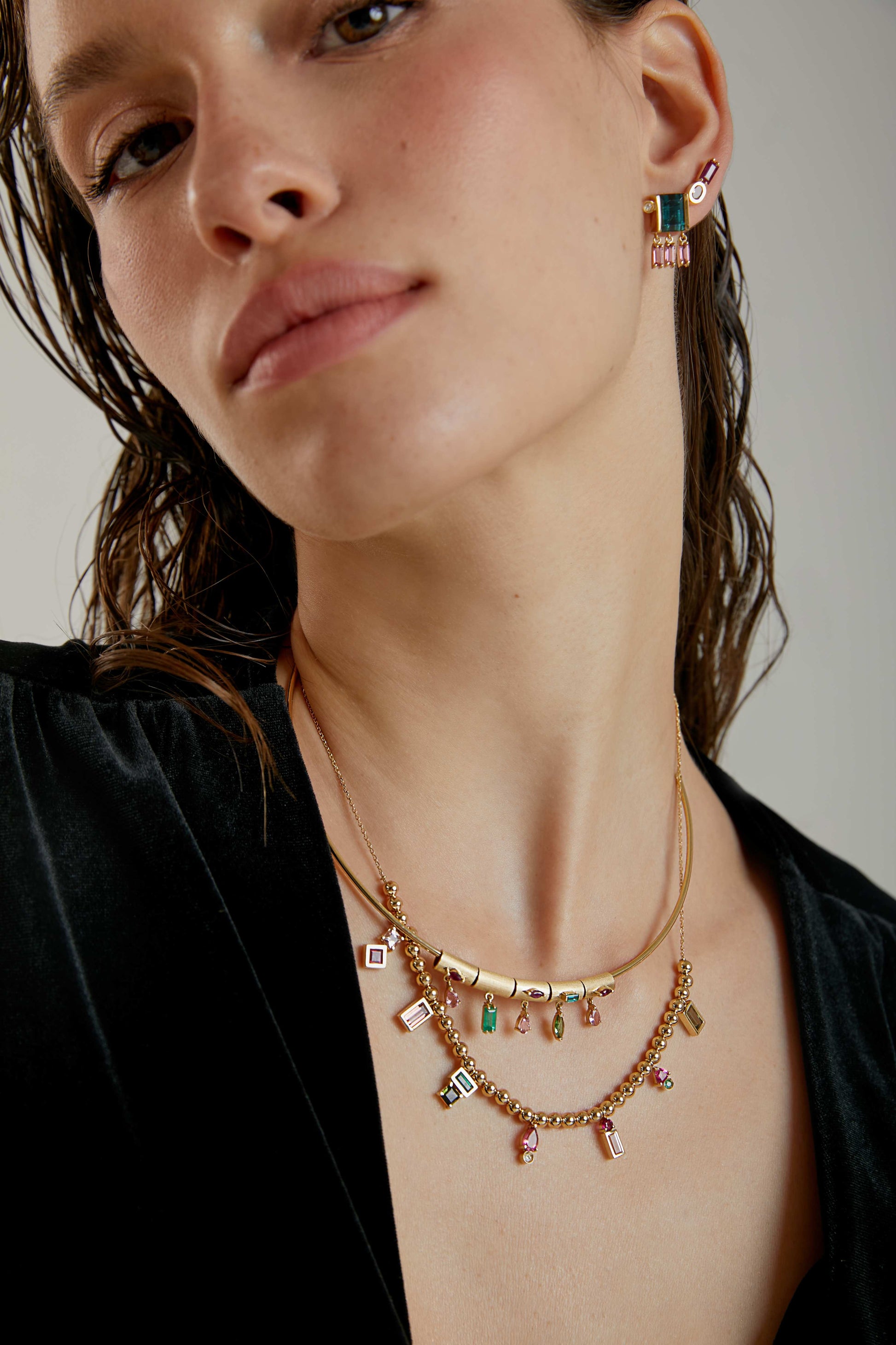 COLAR COM TURMALINAS VERDES E ROSA, RUBI, MORGANITA E ESMERALDA