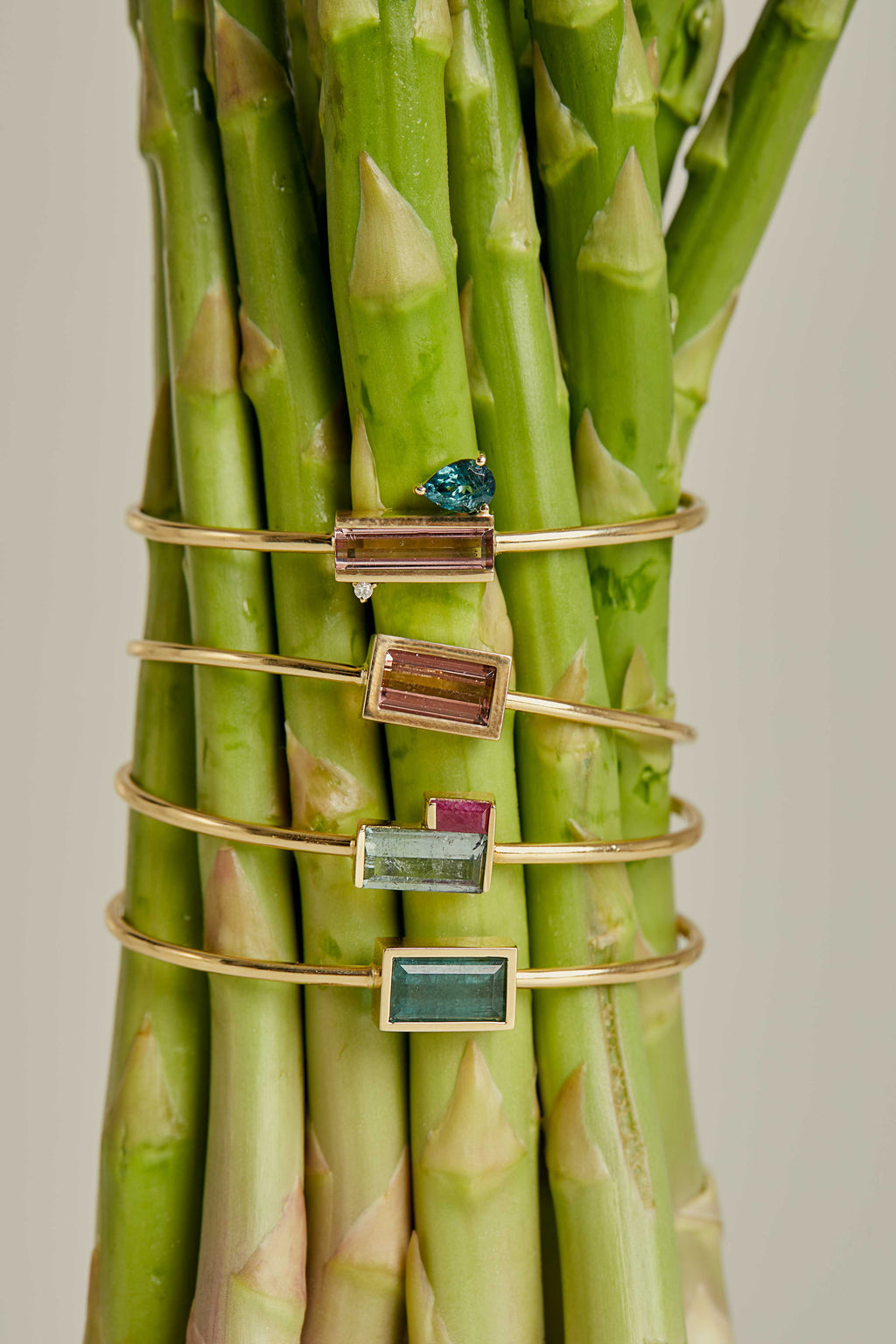 BRACELETE COM TURMALINA VERDE