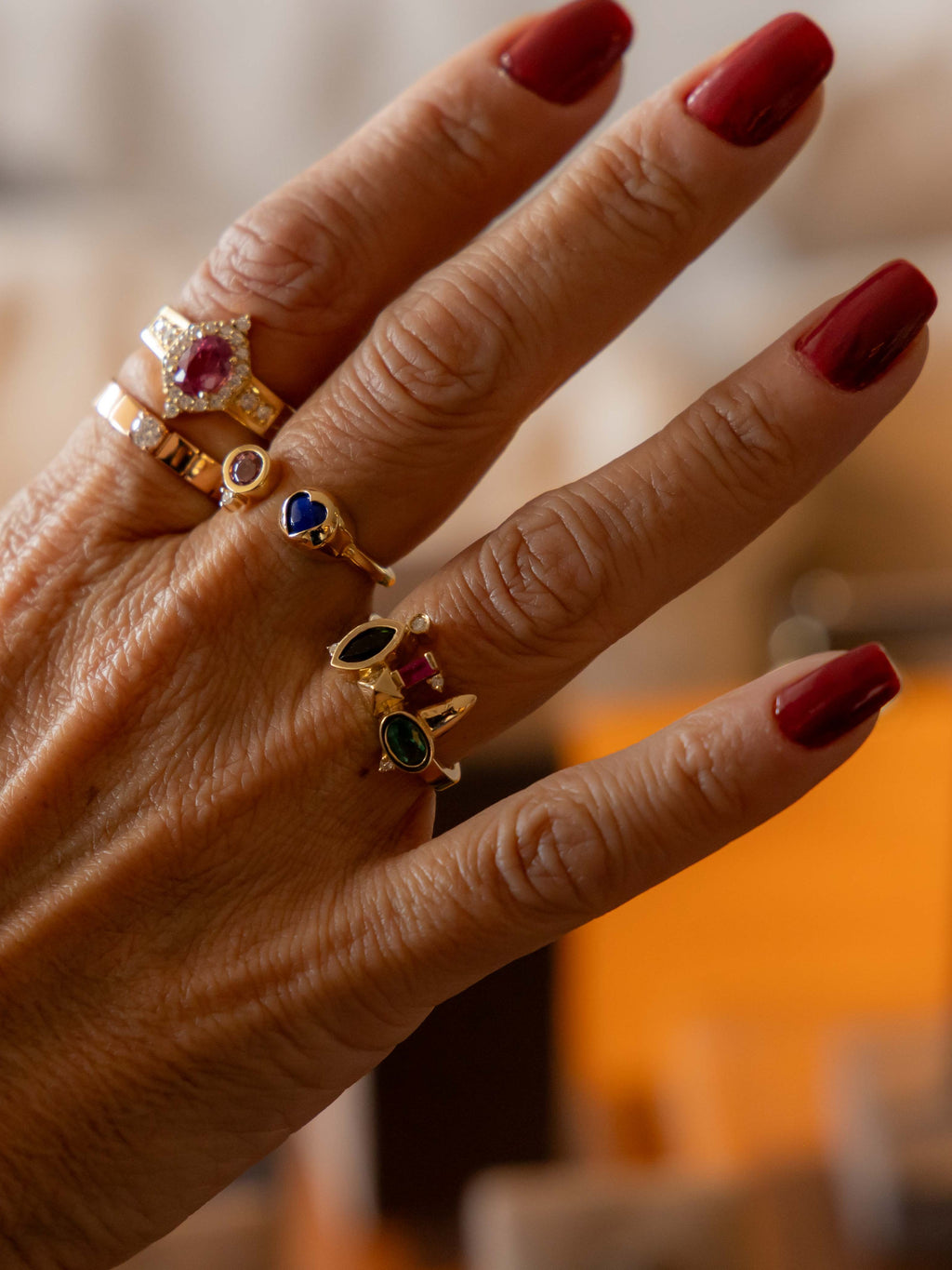 ANEL COM RUBELITA E DIAMANTES