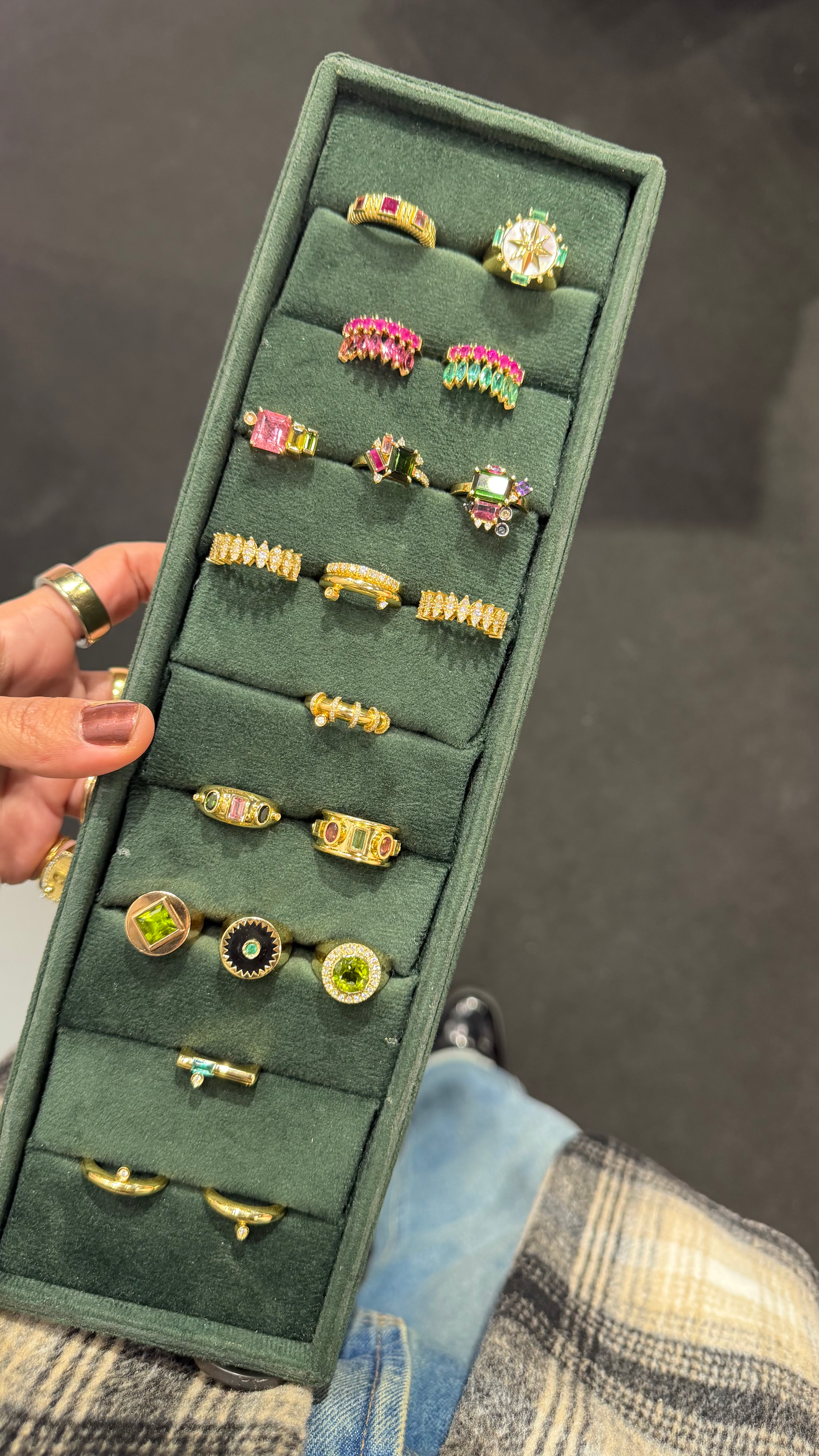 ANEL MEIA ALIANÇA NAVETES DE DIAMANTES