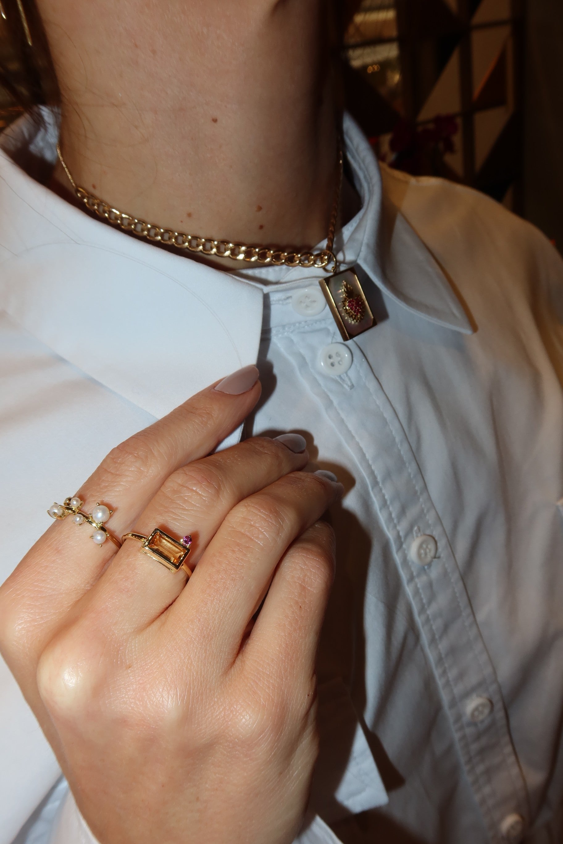 ANEL COM PÉROLAS E DIAMANTES