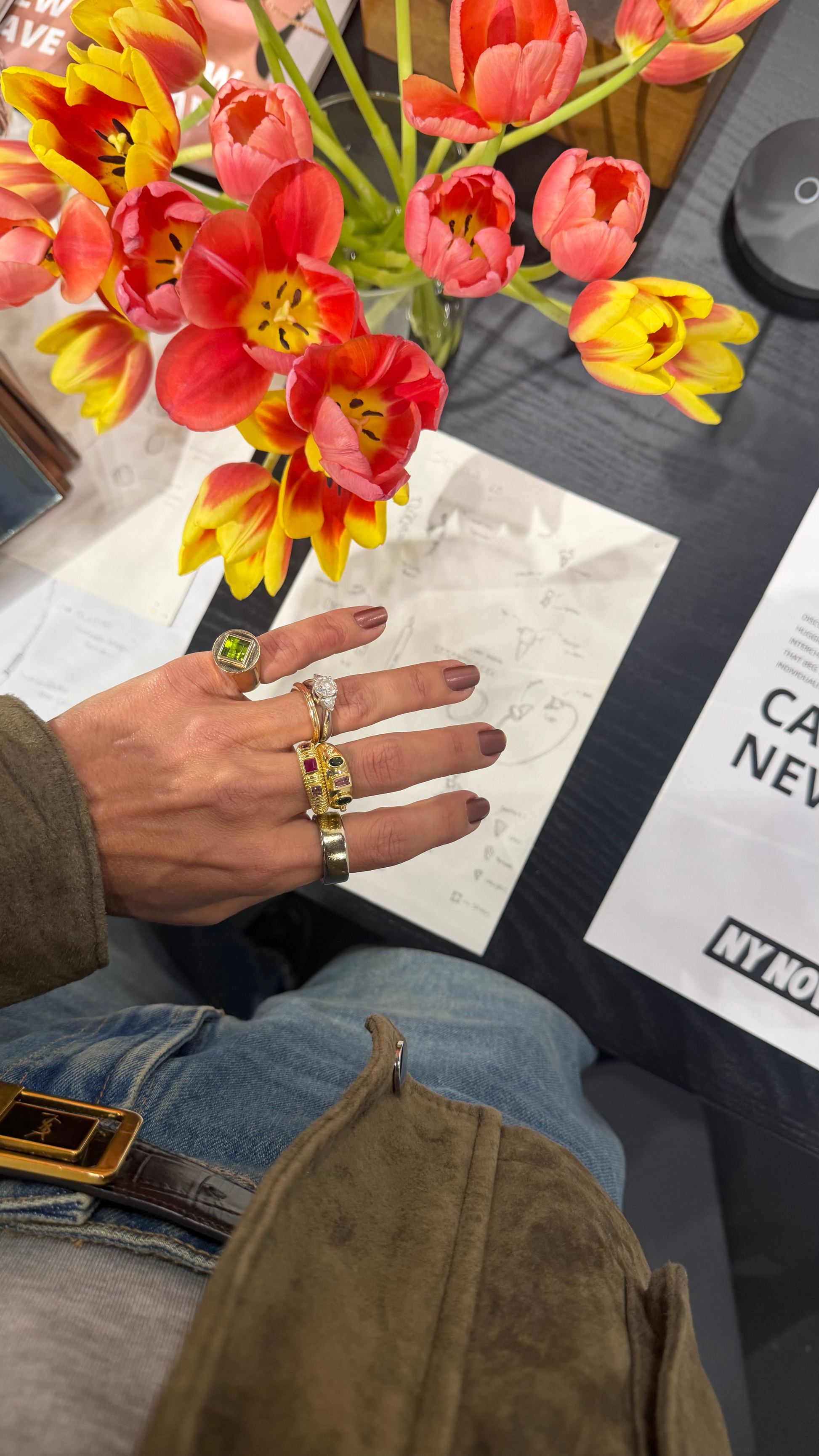 ANEL BOLD COM GEMAS COLORIDAS