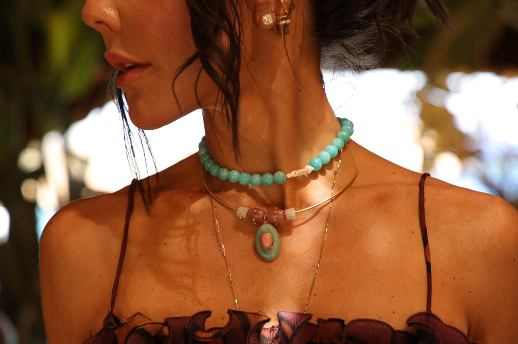 PINGENTE OVAL COM AMAZONITA VERDE E THULITA