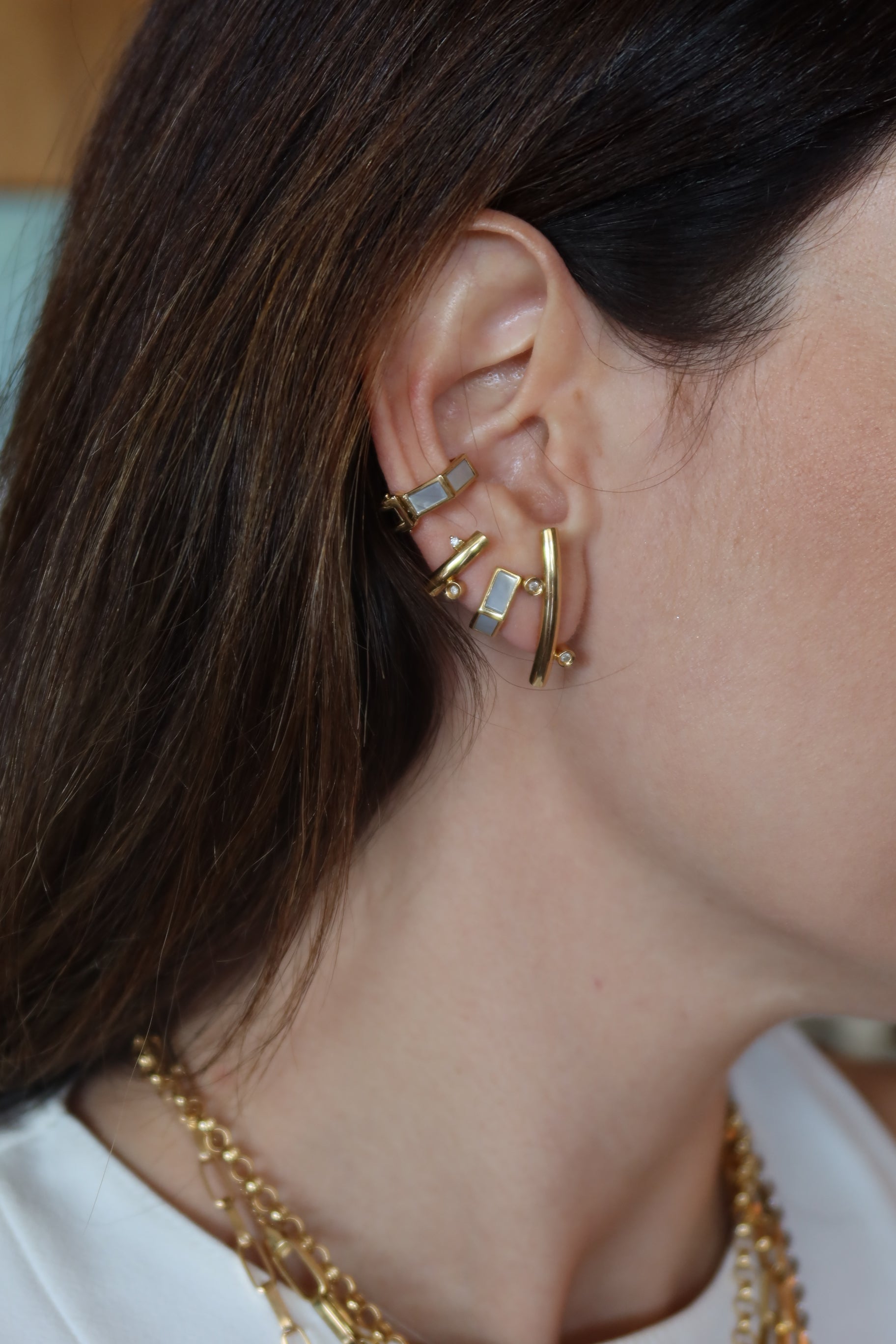 BRINCO CÔNCAVO P COM 4 DIAMANTES