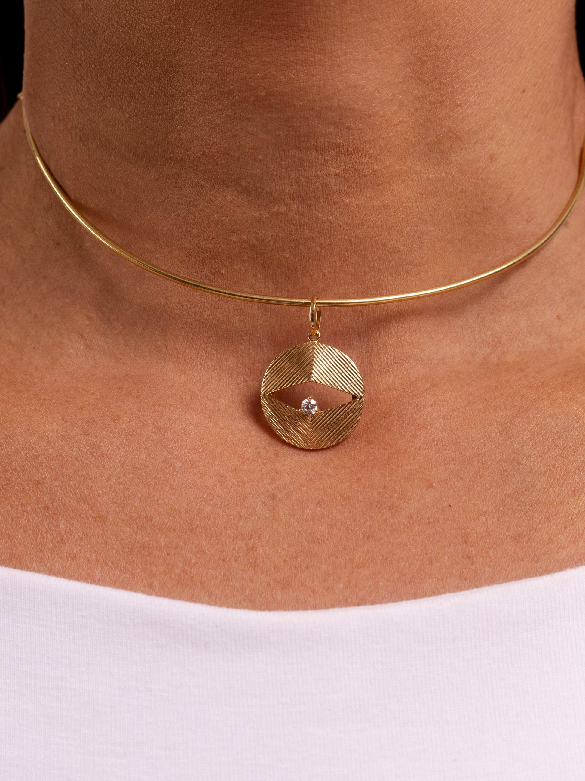 PINGENTE OLHO COM DIAMANTE