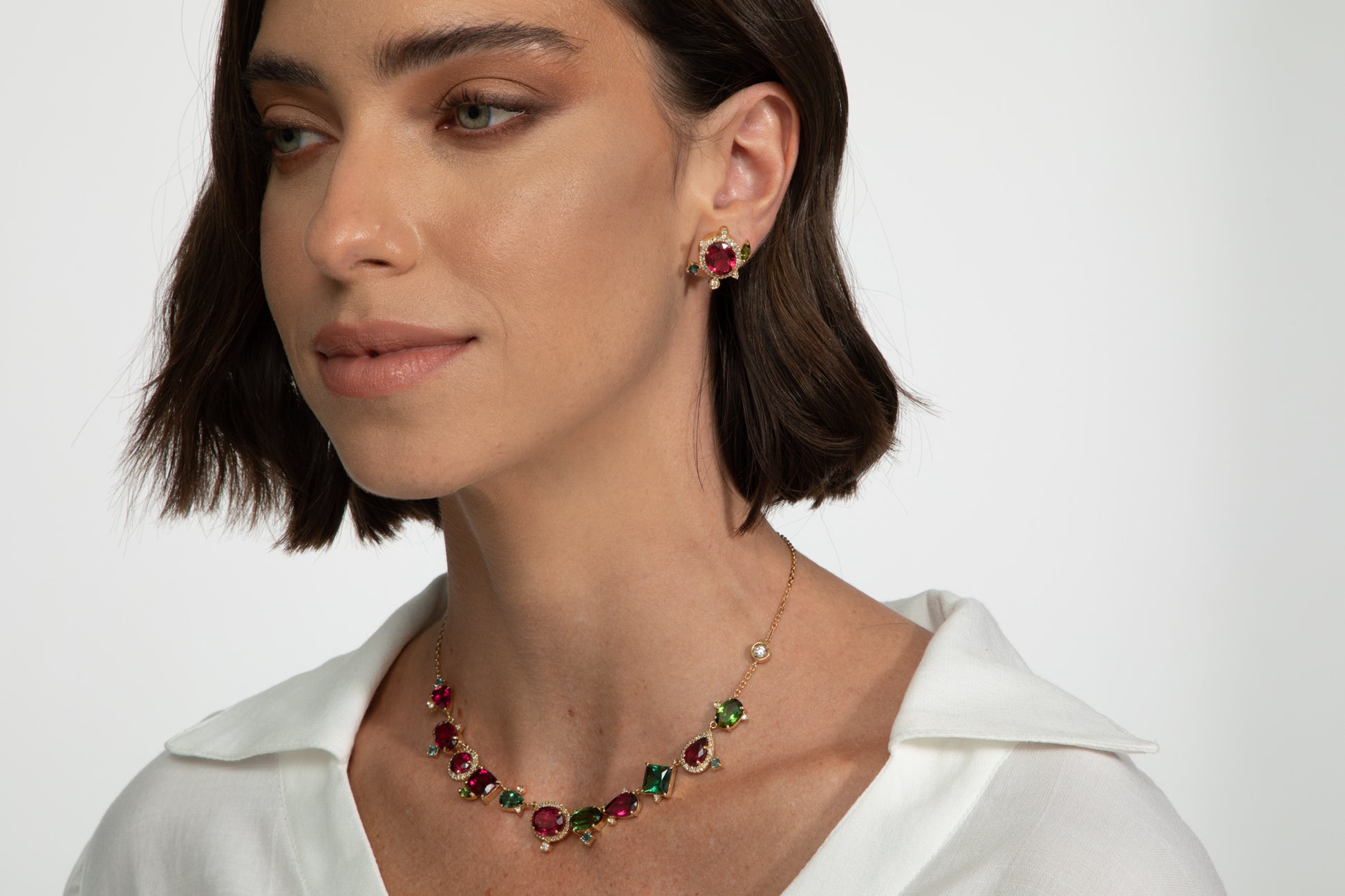 BRINCO ASSIMÉTRICO RUBELITA, TURMALINA E DIAMANTES