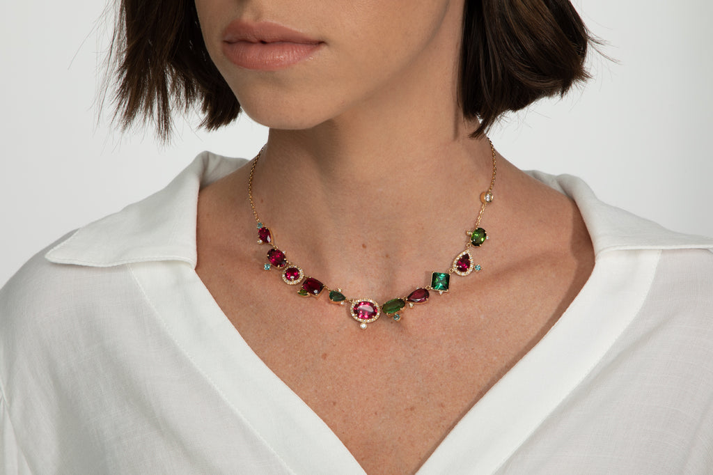 COLAR COM TURMALINAS E DIAMANTE