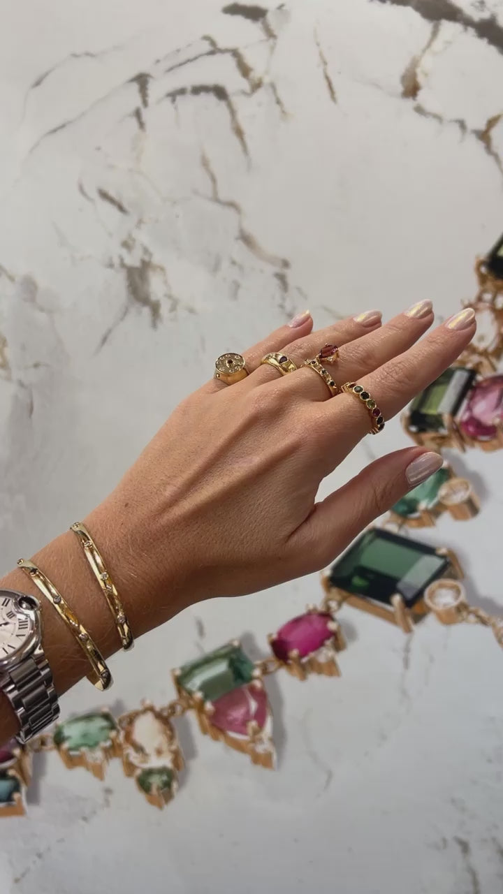 ANEL ALIANÇA COM TURMALINAS COLORIDAS