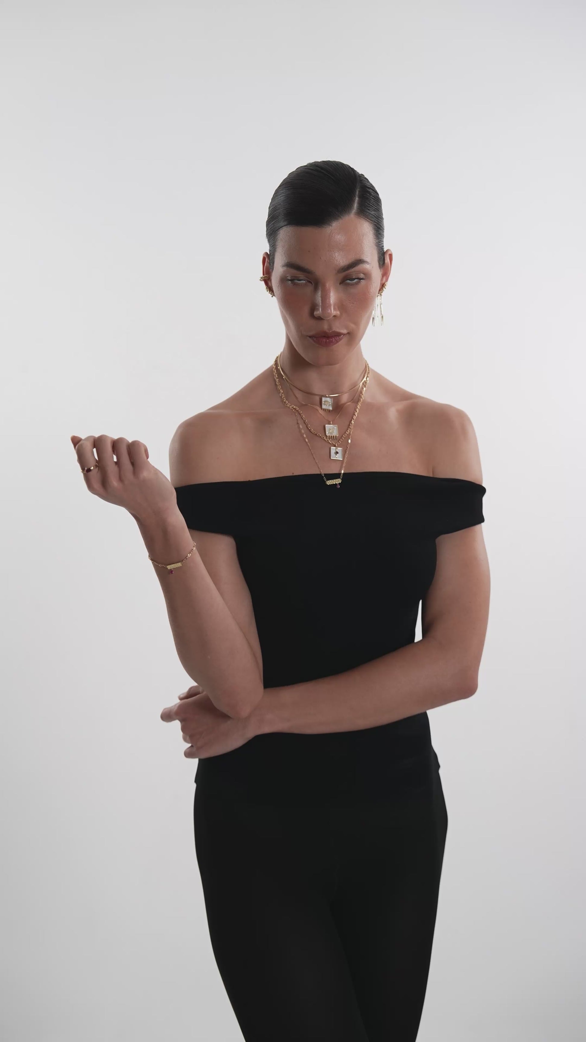 PINGENTE OLHO GREGO MADREPÉROLA E FRANJA